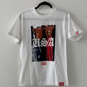 Men’s Breezy Excursion USA Tee Size Small